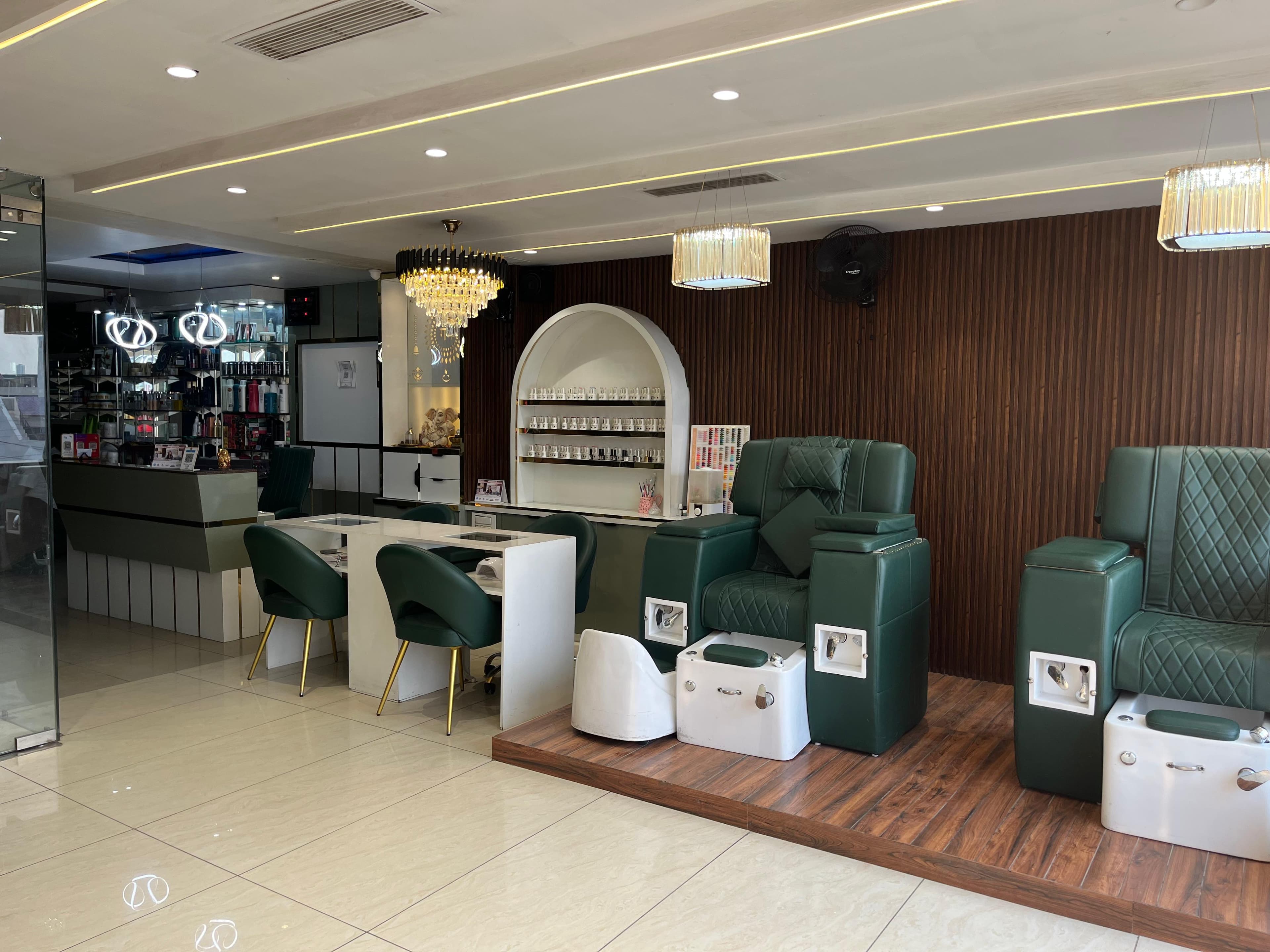Kalon luxury salon services